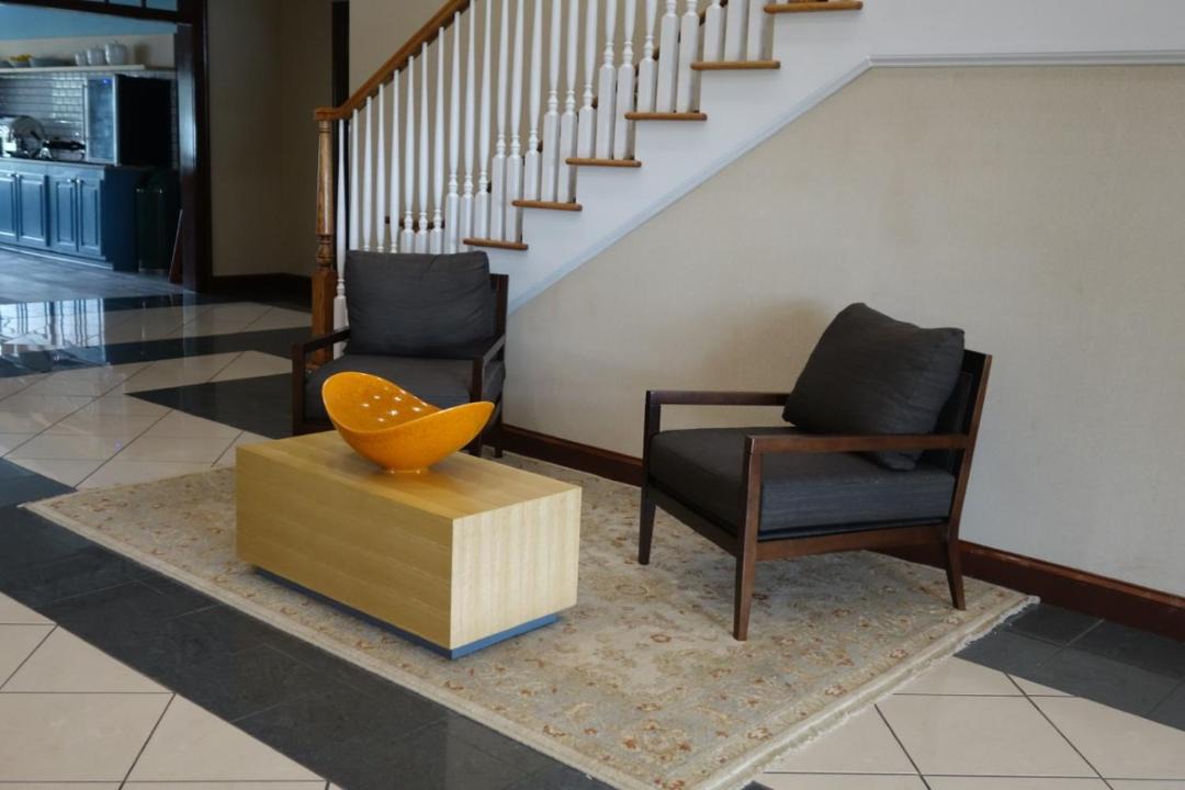 Photo of Livingroom in Commerce