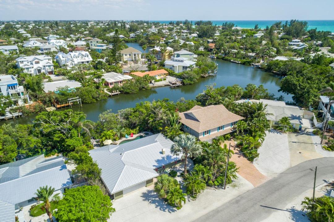 Photo of Others in Anna Maria