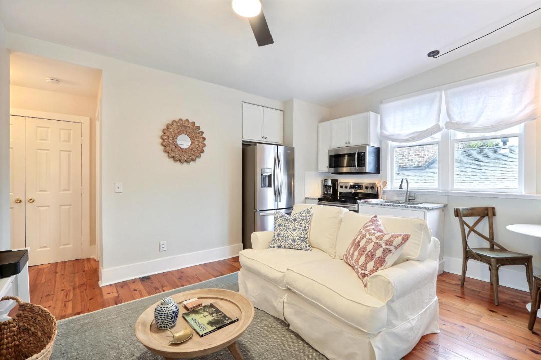 Photo of Livingroom in Beach Institute