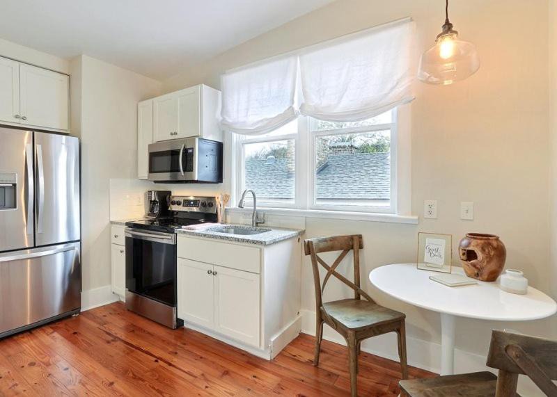 Photo of Kitchen in Beach Institute