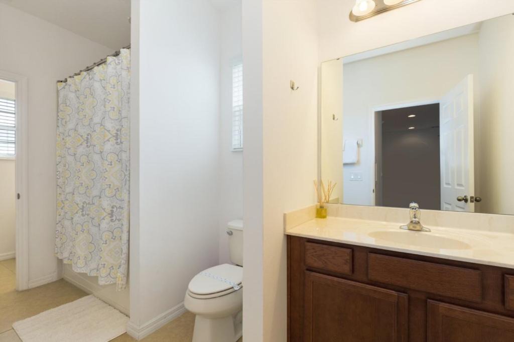 Photo of Bathroom in Veranda Palms