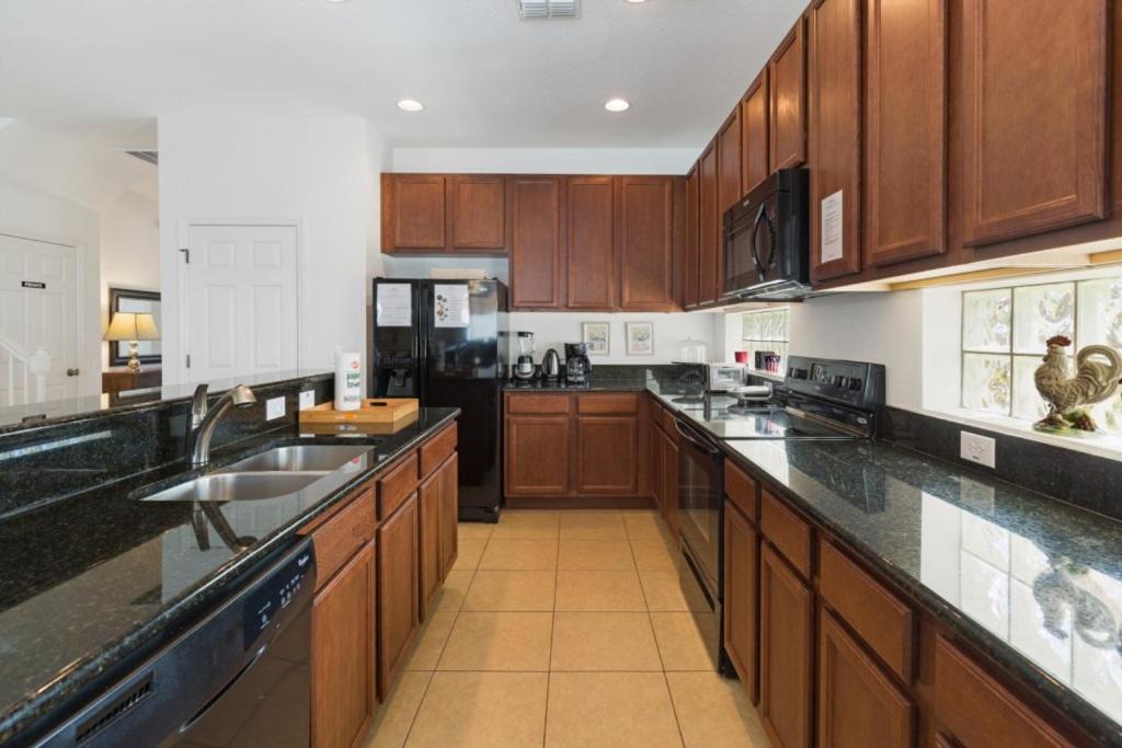 Photo of Kitchen in Veranda Palms