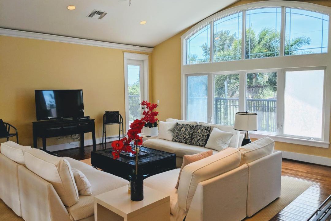 Photo of Livingroom in Palm River Estates