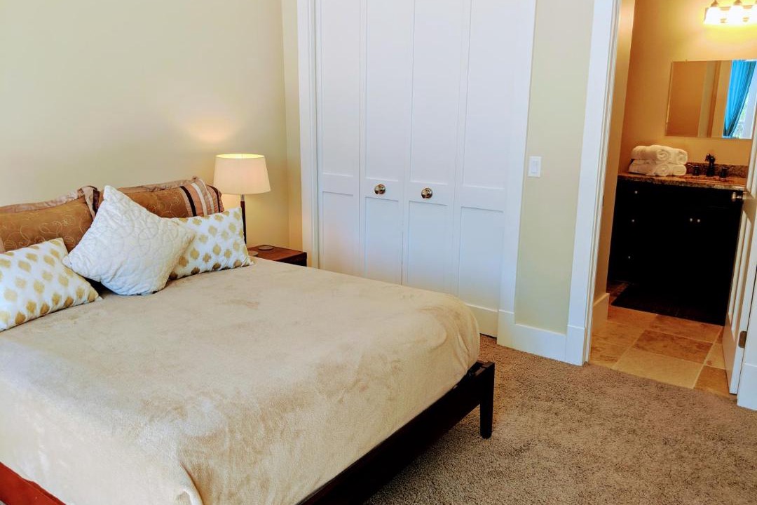Photo of Bedroom in Palm River Estates