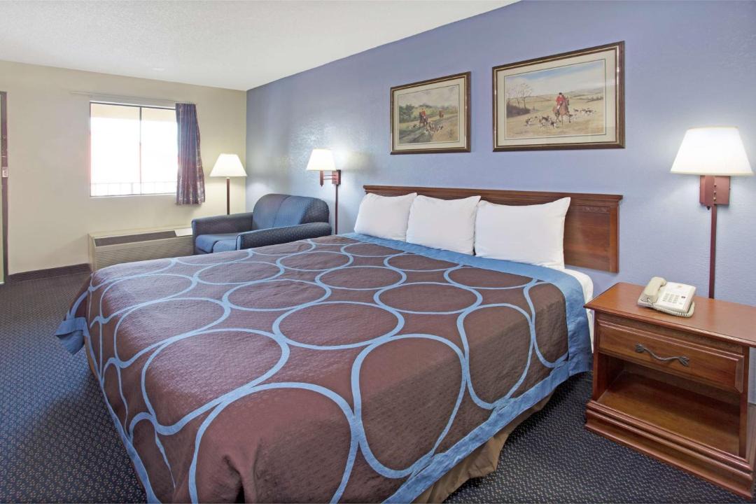 Photo of Bedroom in Suwanee