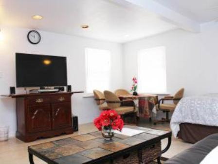 Photo of Livingroom in Fruitville