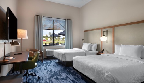 Room, 2 Queen Beds, Roll-in Shower