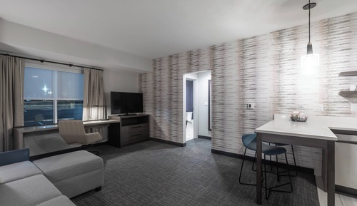 Suite, 1 Bedroom (Hearing Accessible)