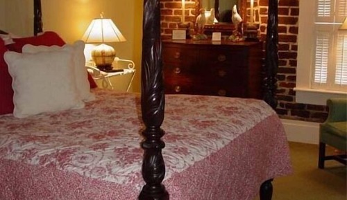 The Azalea Room