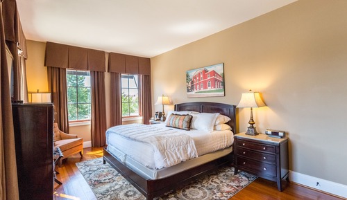 Standard Room, 1 King Bed (2)