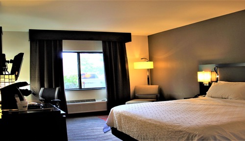 Standard Room, 1 King Bed, Accessible (Mobility)