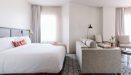 Room, 1 King Bed, River View (Urban)