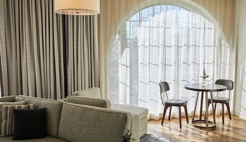 Executive Suite, 1 King Bed with Sofa bed
