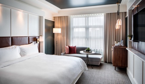 Standard Room, 1 King Bed