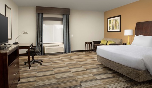 Room, 1 King Bed, Accessible, Bathtub (Mobility & Hearing)