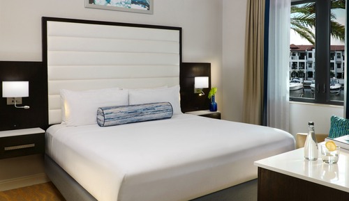 One Bedroom Suite Marina View