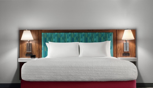 Deluxe, One King Bed, Non-Smoking