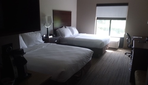 Standard Room, 2 Queen Beds, Accessible Bathtub