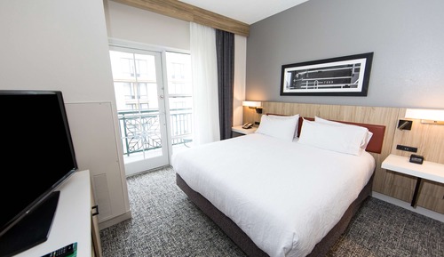 Suite, 1 Bedroom, Balcony