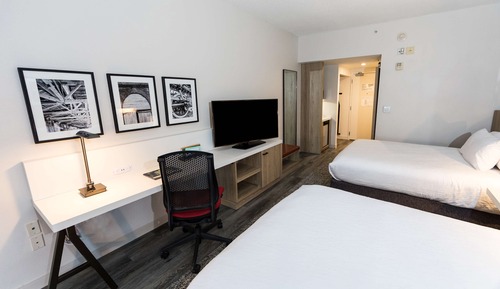 Two Queen Beds, Non-Smoking, Accessible