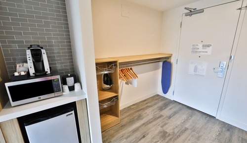 Room, 2 Queen Beds, Accessible, Bathtub