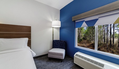 Standard Room, 1 King Bed