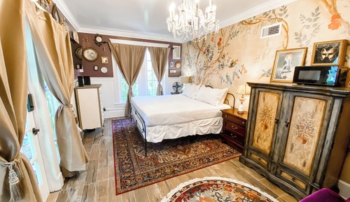 The Rose Tearoom Suite