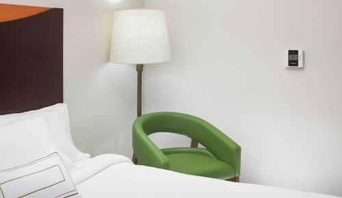 Room, 2 Queen Beds, Hearing Accessible (Accessible Bathtub)