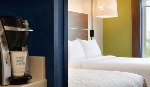 Suite, 2 Queen Beds, Accessible Bathtub, Non Smoking (Communications)