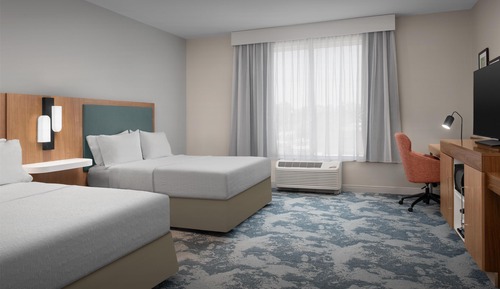 Room, 2 Queen Beds, Accessible, Bathtub