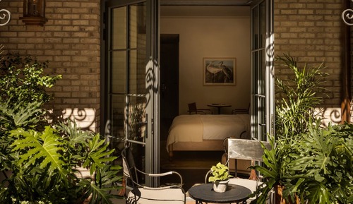 Room, 1 King Bed (Courtyard)