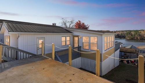 House, 2 Bedrooms