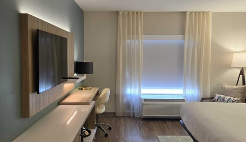 Room, 2 Queen Beds, Accessible, Non Smoking (Mobility, Roll-in Shower)