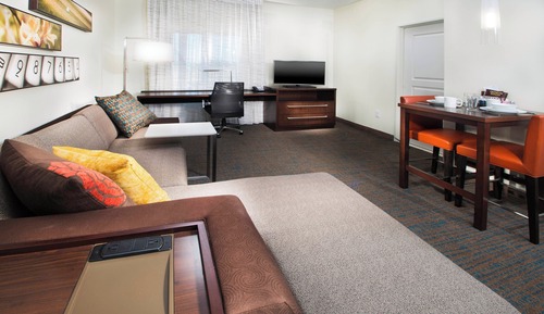 Suite, 1 Bedroom (Mobility Accessible, Roll-in Shower)