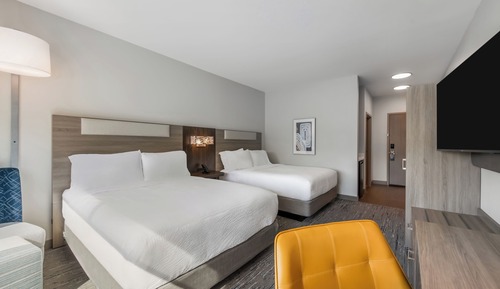 Standard Room, 2 Queen Beds (Communications)