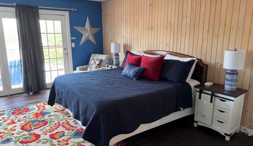 Room, 1 Bedroom, Kitchen, Lake View