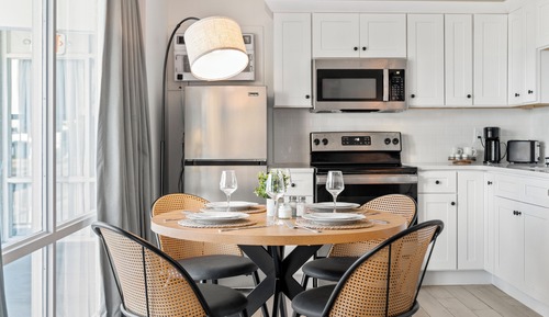 One Bedroom Suite, Full Kitchen & Private Bath