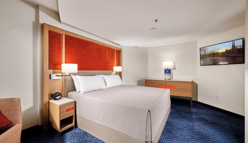 Suite, 1 King Bed, Non Smoking (The King Suite), Includes Universal Express Unlimited^