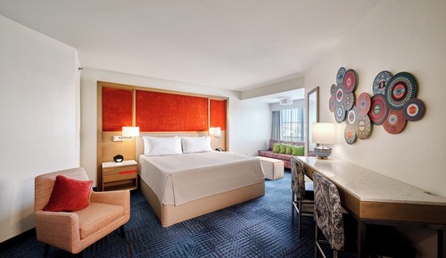 Deluxe Room, 1 King Bed, Non Smoking (Includes Universal Express Unlimited^)