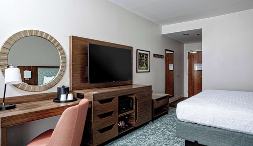 One King Bed, Non-Smoking