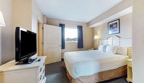 Suite, 3 Bedrooms