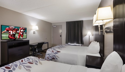Deluxe Room, 2 Double Beds, Non Smoking (Roll-In Shower)