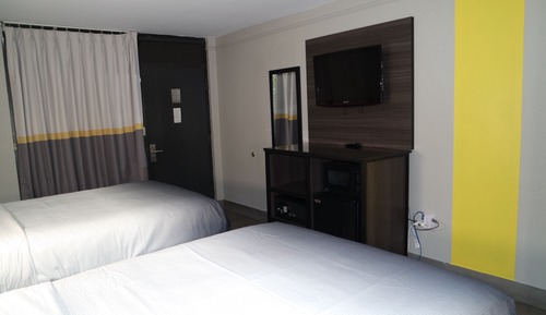 Room, 2 Queen Beds, Non Smoking