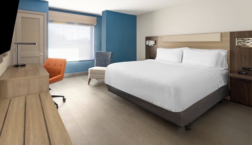 Standard Room, 1 King Bed (Leisure)