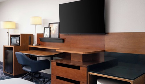 Room, 1 King Bed, Hearing Accessible