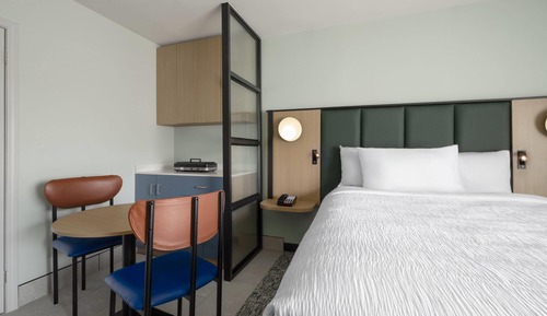 Room, 1 Queen Bed, Non Smoking