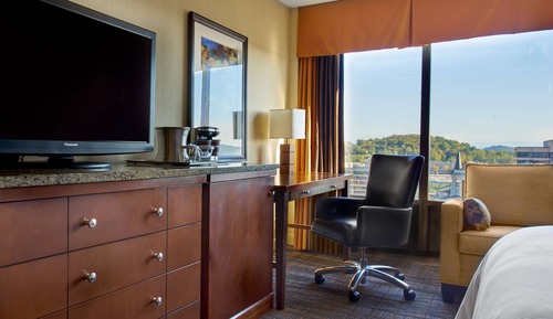 Superior Room, 1 King Bed, City View