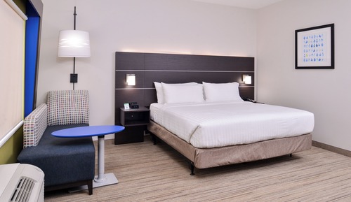 Standard Room, 1 King Bed