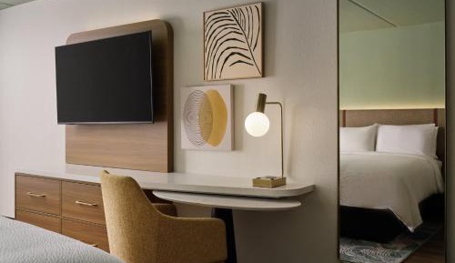 Queen Room with Two Queen Beds - Hearing Accessible/Non-Smoking