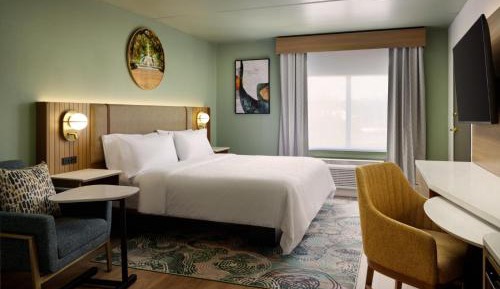 Standard King Room